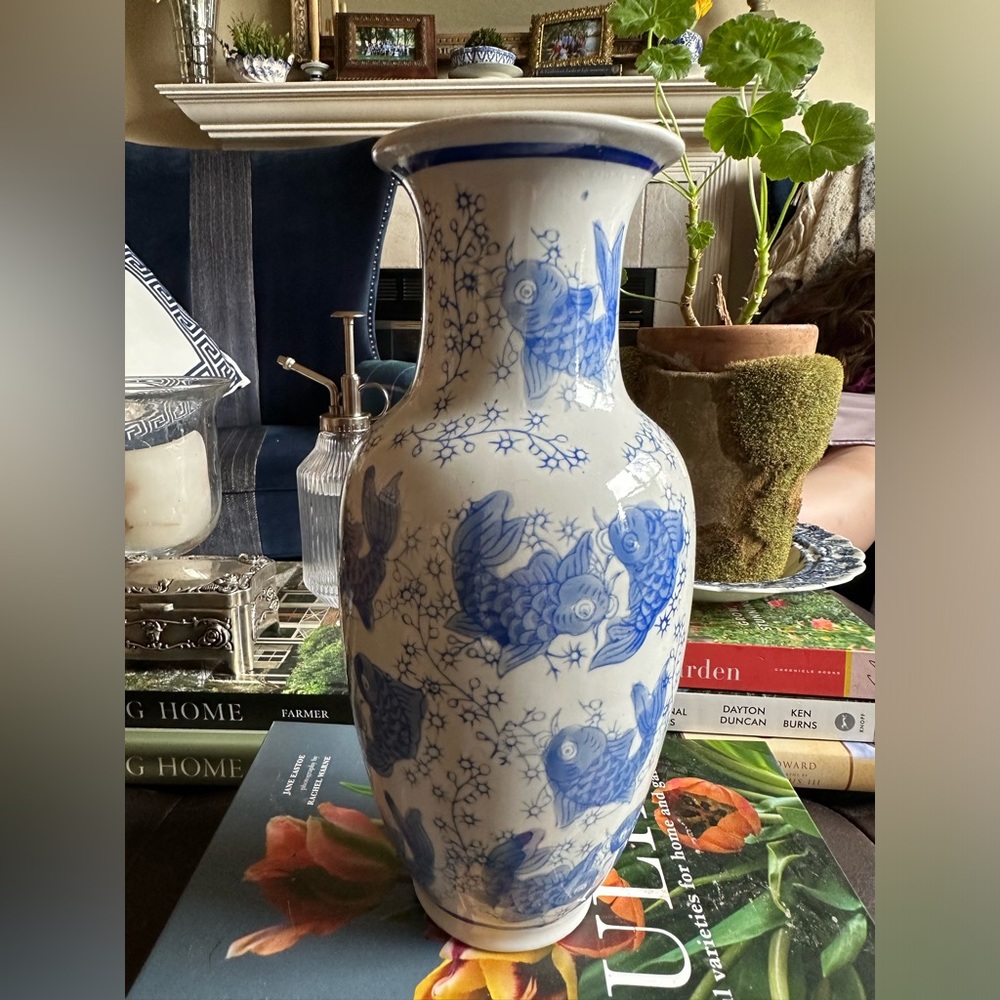 Chinoiserie Vase KOI VASE Rare Vintage Blue White Spring Decor Nancy Meyers look